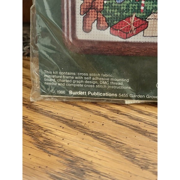 NOS VTG 1986 Dale Burdett Cross Stitch Kit Bearkins Decorating Tree Christmas - Picture 2 of 3